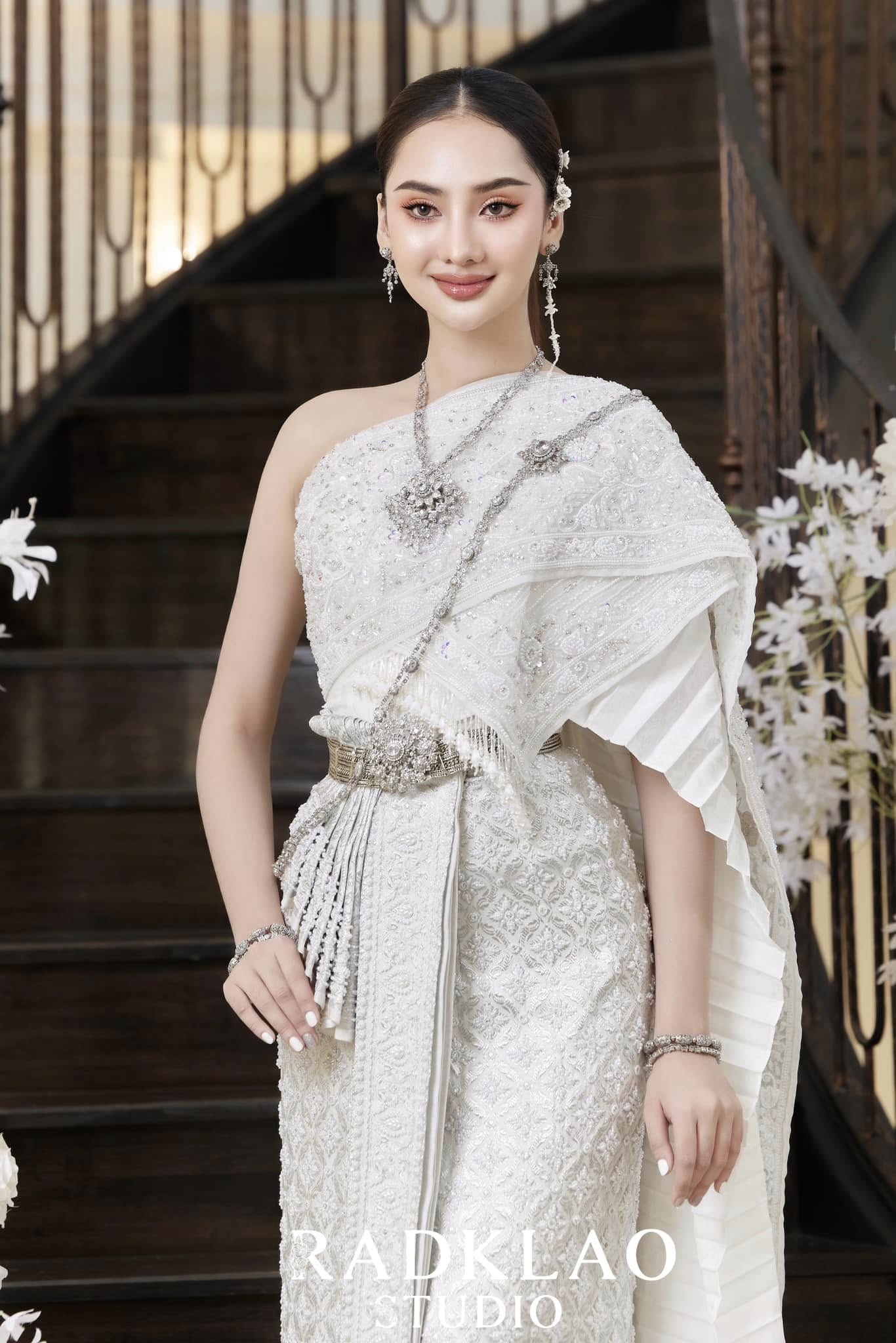 ชุดรหัส T-005 มุมที่ 1