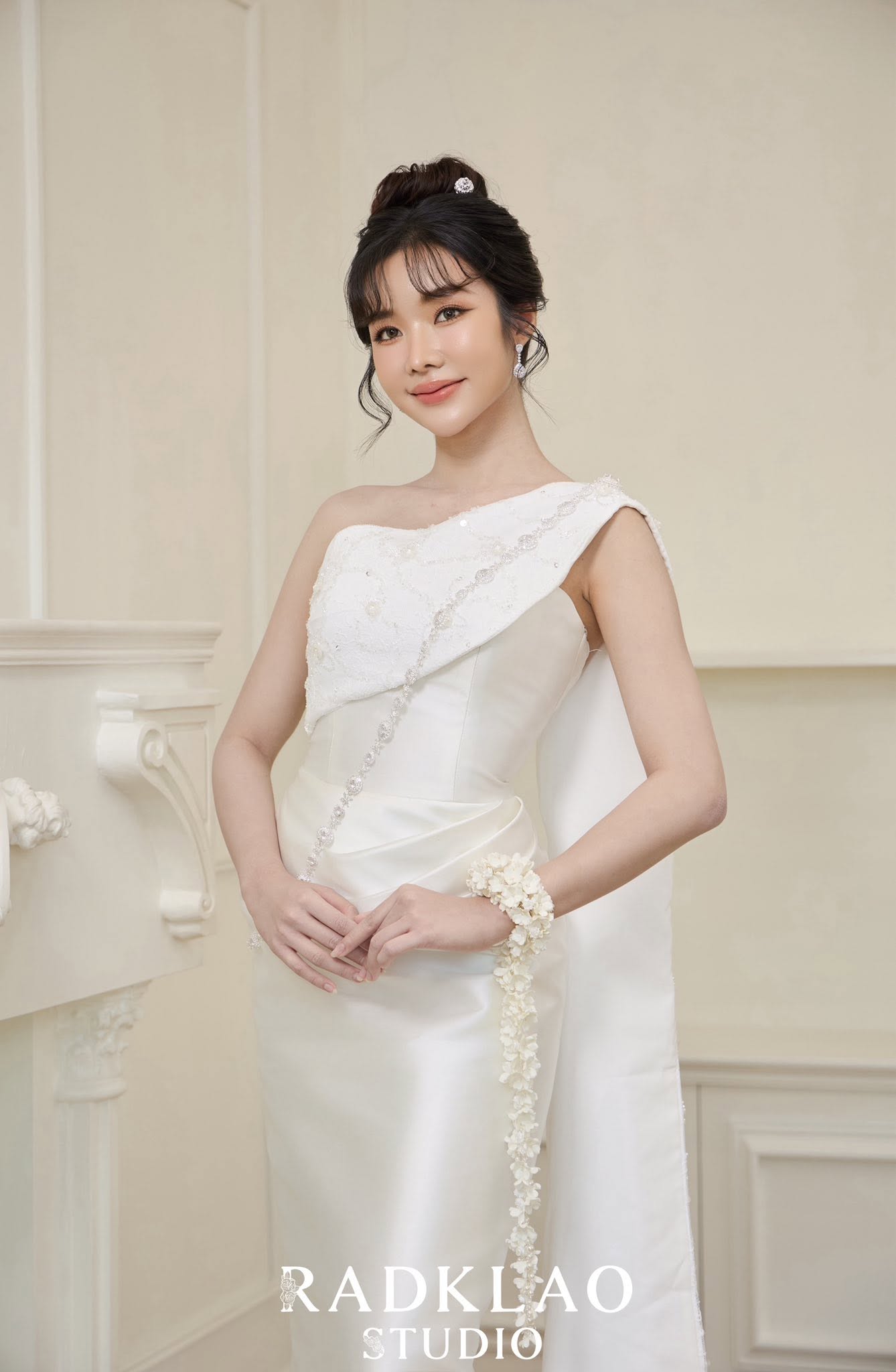 ชุดรหัส W-002 มุมที่ 1
